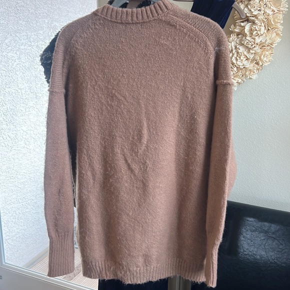 Super soft chunky neutral toffee, recycled polyester fuzzy V neck Tunic sweater - Picture 5 of 8